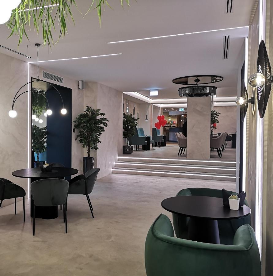 Amrita Hotel Λιέπαγια Εξωτερικό φωτογραφία